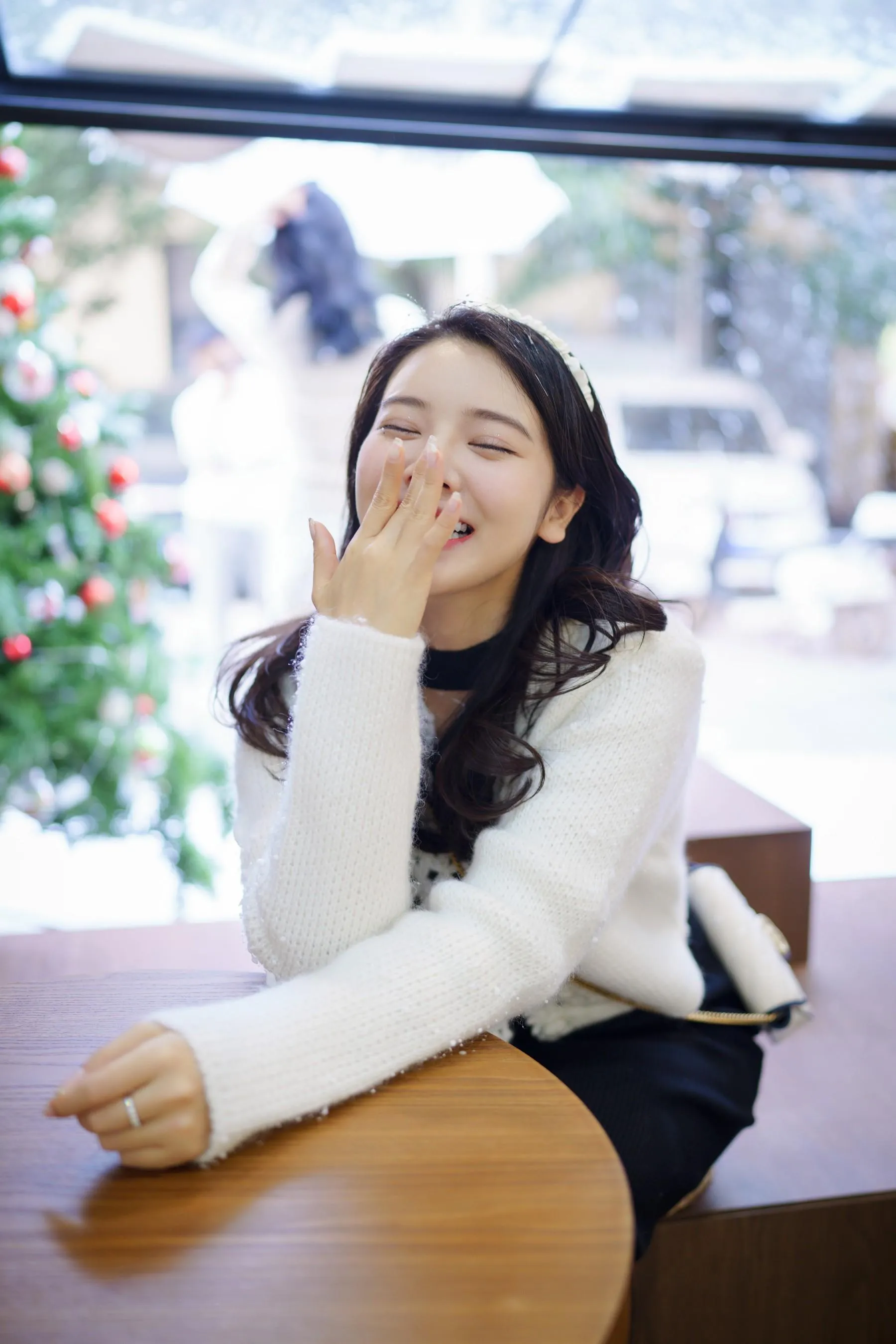 [YITUYU艺图语]2022.01.29 叮叮当，圣诞美景主题人像摄影 喵喵喵是锦儿呀 [61P]插图7